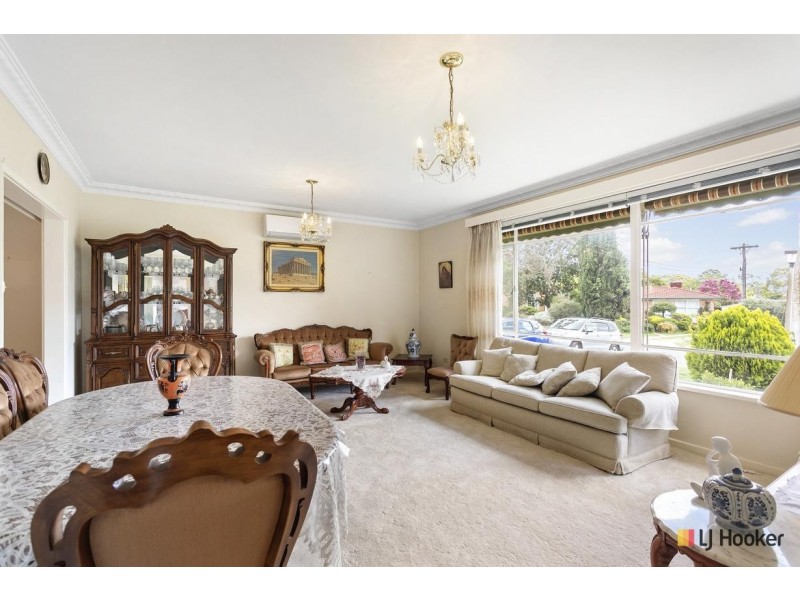134 Mackenzie Street, Hackett ACT 2602