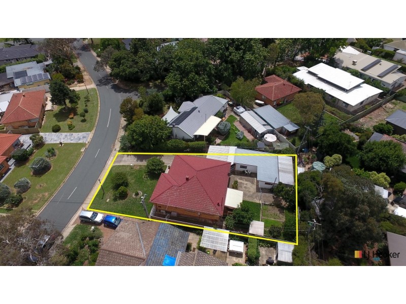 134 Mackenzie Street, Hackett ACT 2602