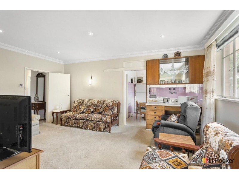 134 Mackenzie Street, Hackett ACT 2602