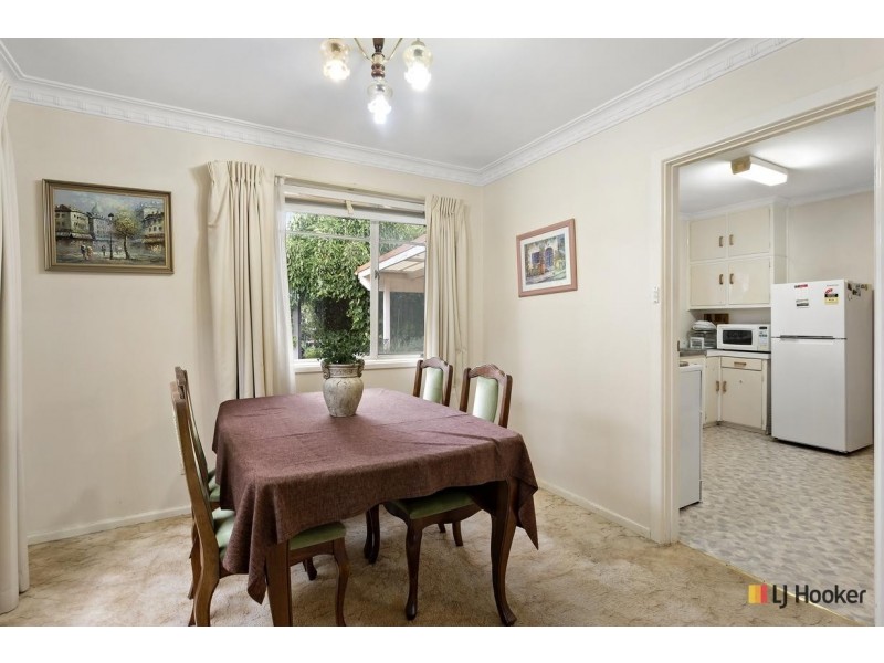 14 Simpson Street, Watson ACT 2602