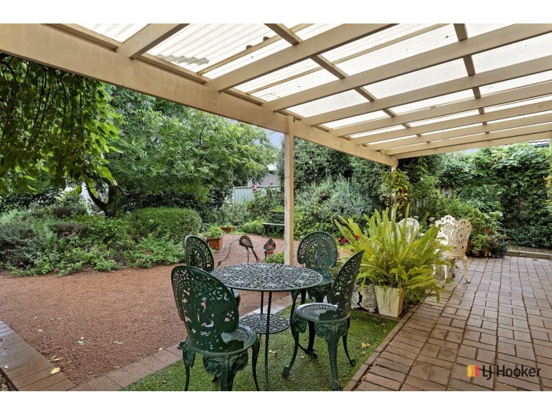 14 Simpson Street, Watson ACT 2602