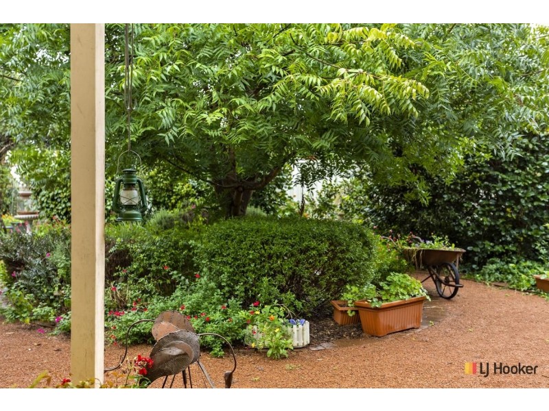 14 Simpson Street, Watson ACT 2602