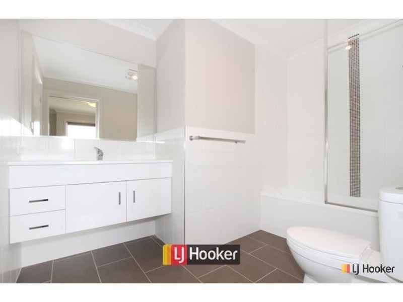 19 Galore Street, Crace ACT 2911