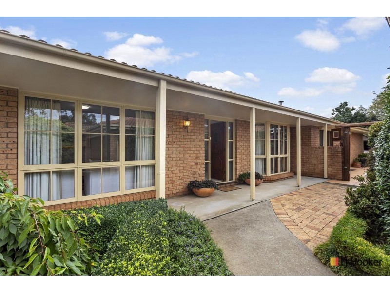 32 Cossington Smith Crescent, Lyneham ACT 2602