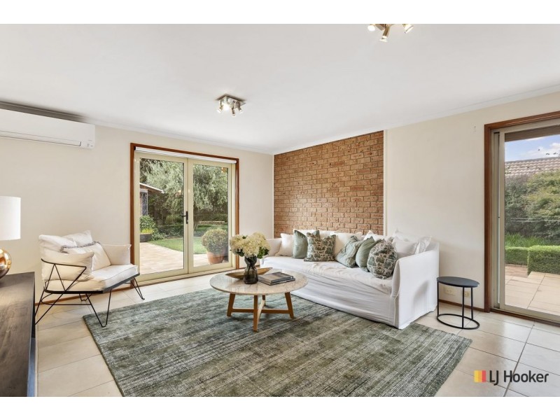 32 Cossington Smith Crescent, Lyneham ACT 2602