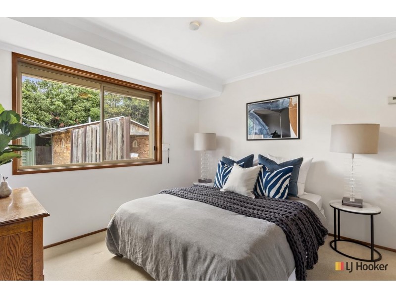 32 Cossington Smith Crescent, Lyneham ACT 2602