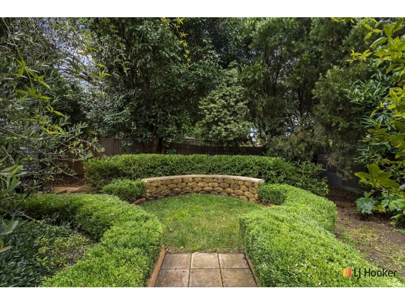 32 Cossington Smith Crescent, Lyneham ACT 2602