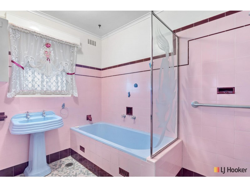 19 Shortland Crescent, Ainslie ACT 2602