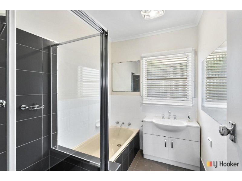 19 Dutton Street, Dickson ACT 2602