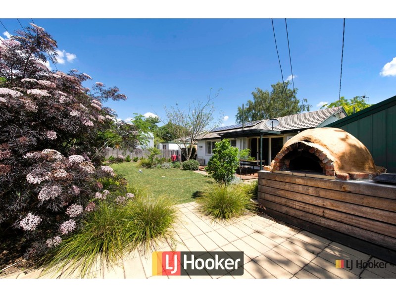 7 Mills Street, Hackett ACT 2602
