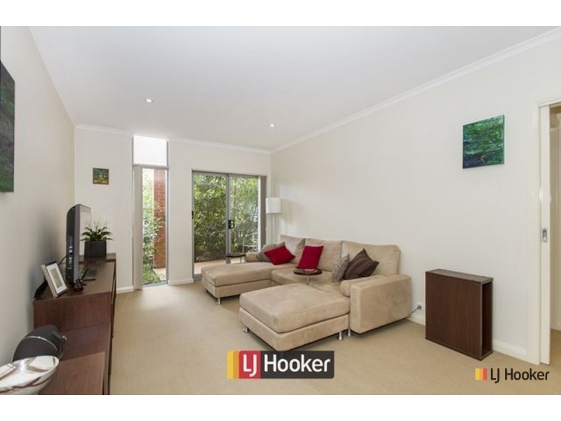 1/10 Coolac Place, Braddon ACT 2612
