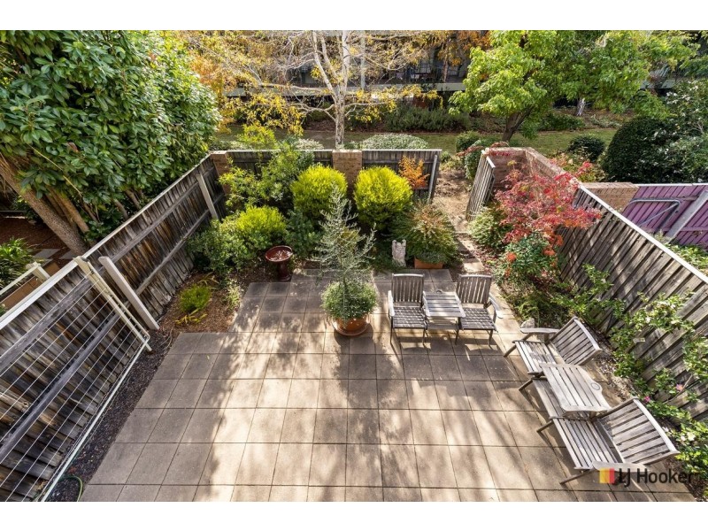 2/25 Aspinall Street, Watson ACT 2602