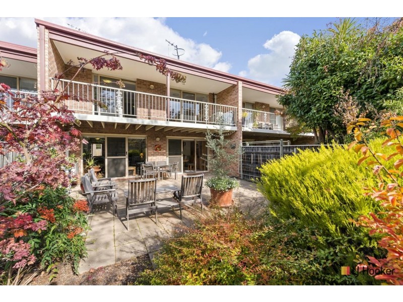 2/25 Aspinall Street, Watson ACT 2602