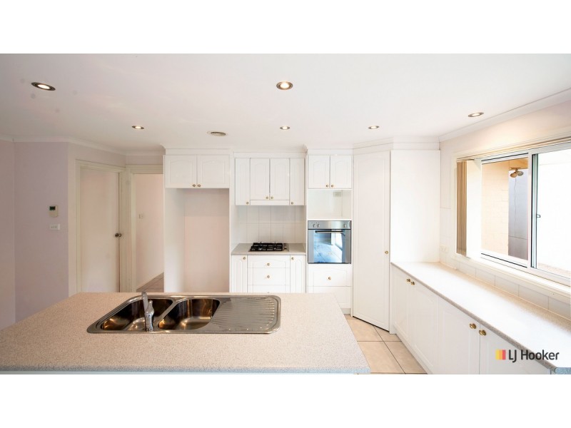28 Allnutt Crescent, Forde ACT 2914