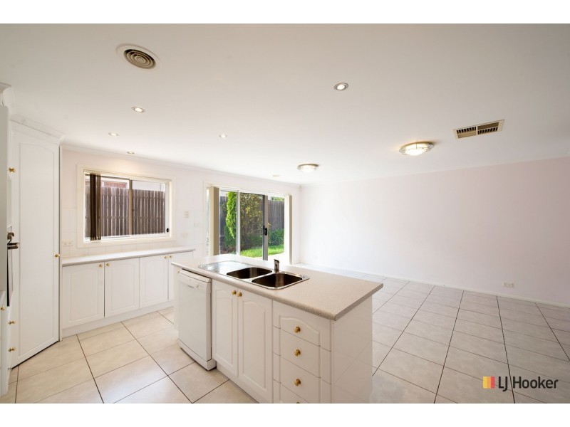 28 Allnutt Crescent, Forde ACT 2914