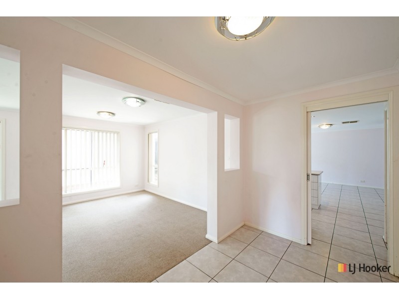28 Allnutt Crescent, Forde ACT 2914