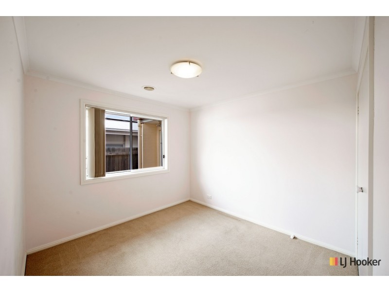 28 Allnutt Crescent, Forde ACT 2914