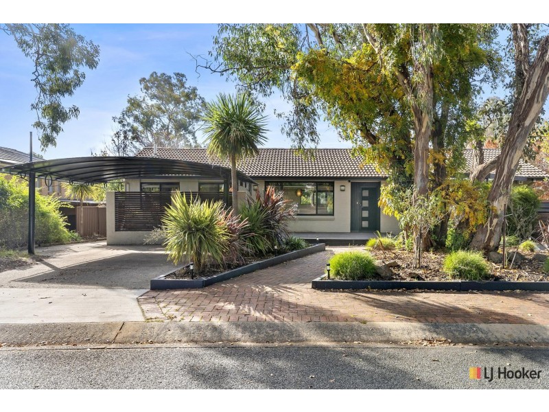 5 Gibbes Place, Weetangera ACT 2614