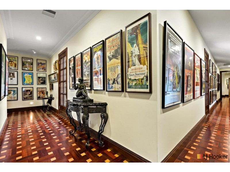 5 Dirrawan Gardens, Reid ACT 2612