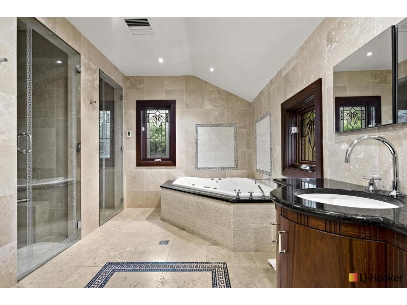 5 Dirrawan Gardens, Reid ACT 2612