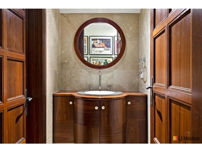 5 Dirrawan Gardens, Reid ACT 2612
