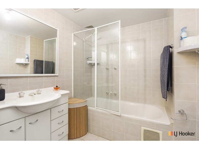 9/20 Federal Highway, Watson ACT 2602