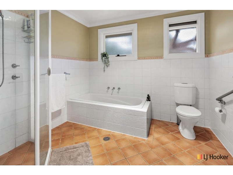 36 Irvine Street, Watson ACT 2602