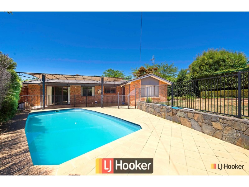4 Buzacott Place, Mckellar ACT 2617