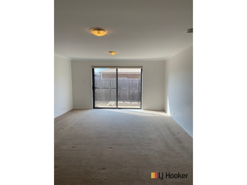 11 Ian Nicol Street, Watson ACT 2602