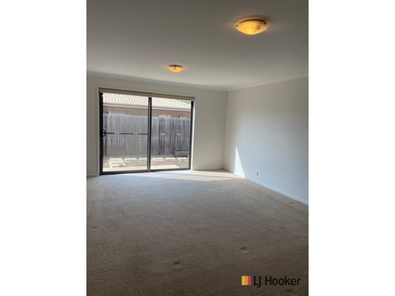 11 Ian Nicol Street, Watson ACT 2602