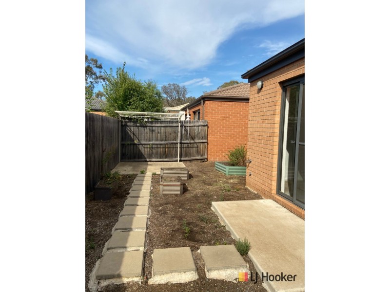 11 Ian Nicol Street, Watson ACT 2602