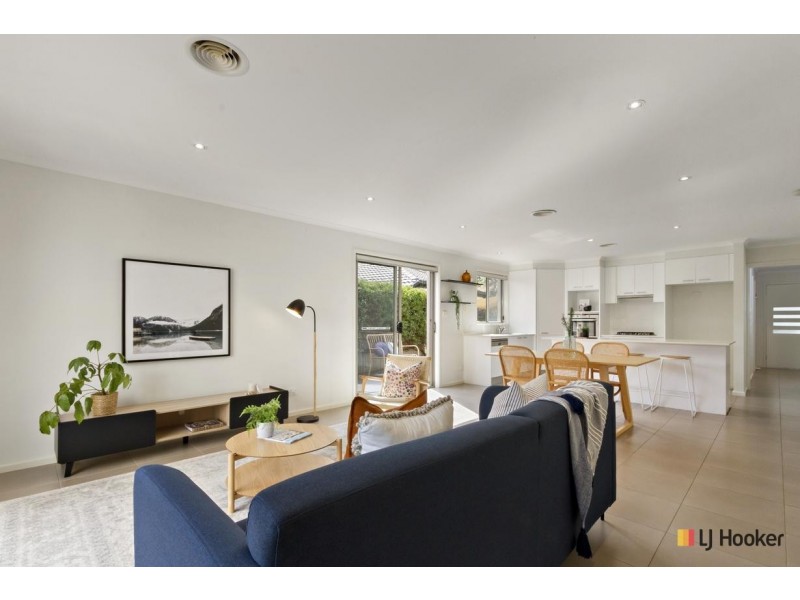 16 Bettie Mcnee Street, Watson ACT 2602