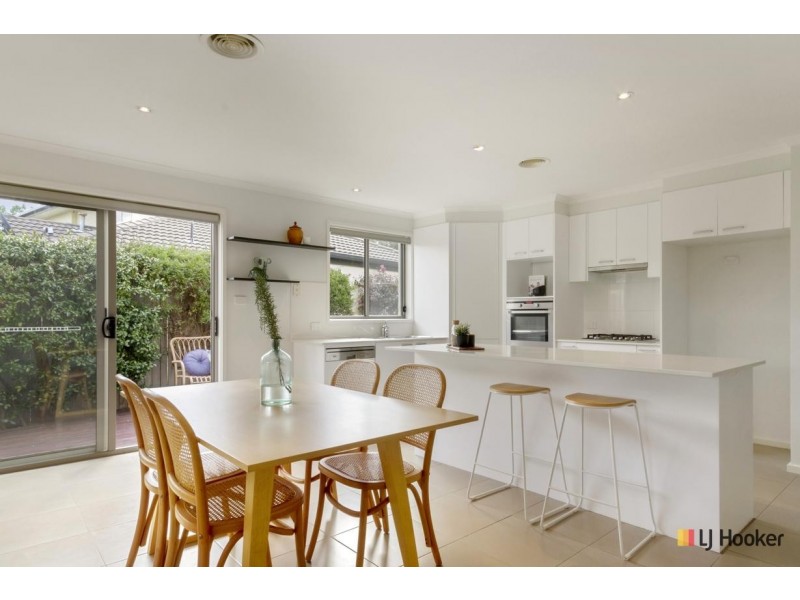 16 Bettie Mcnee Street, Watson ACT 2602