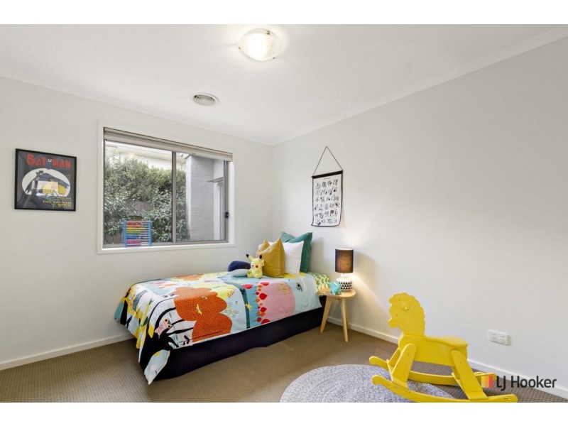 16 Bettie Mcnee Street, Watson ACT 2602