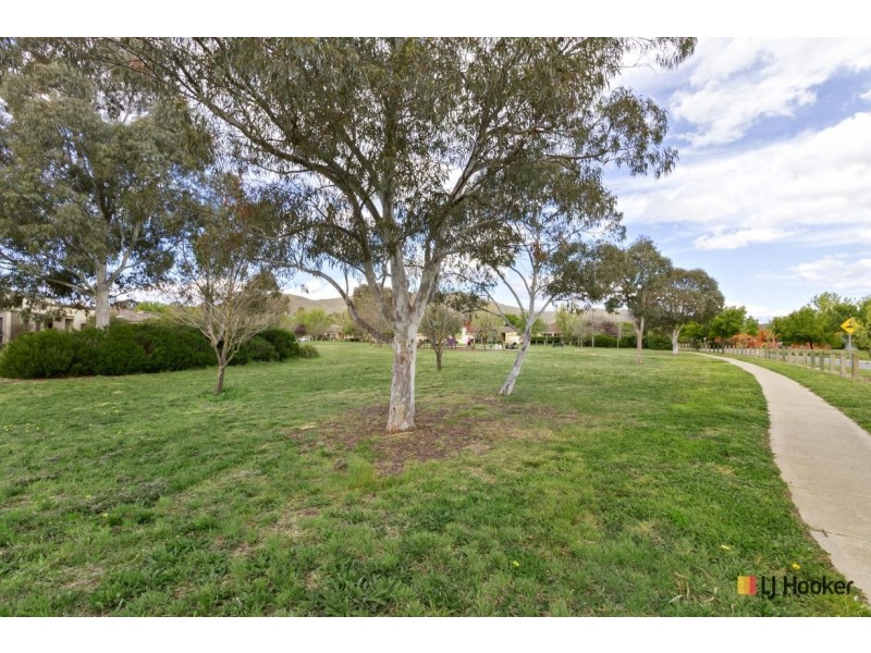 16 Bettie Mcnee Street, Watson ACT 2602