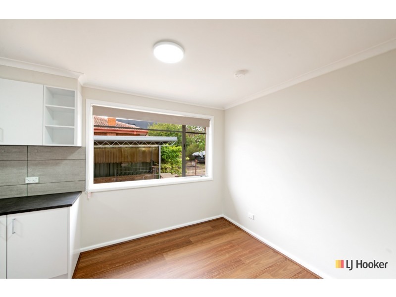 8 Skeats Street, Hackett ACT 2602