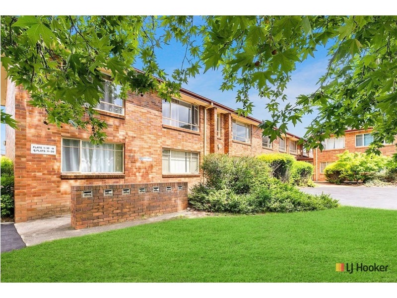 12/127 Madigan Street, Hackett ACT 2602