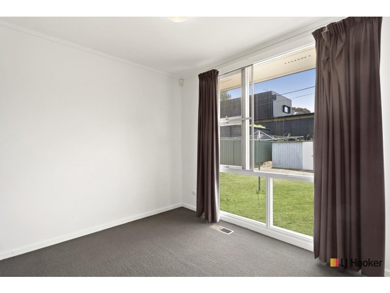 4 Earle Street, Lyneham ACT 2602