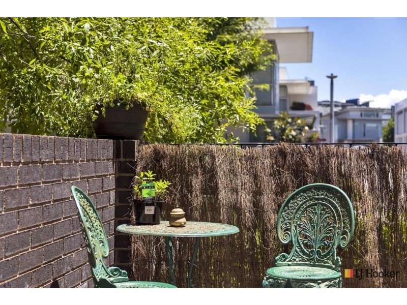2/18 Parbery Street, Kingston ACT 2604
