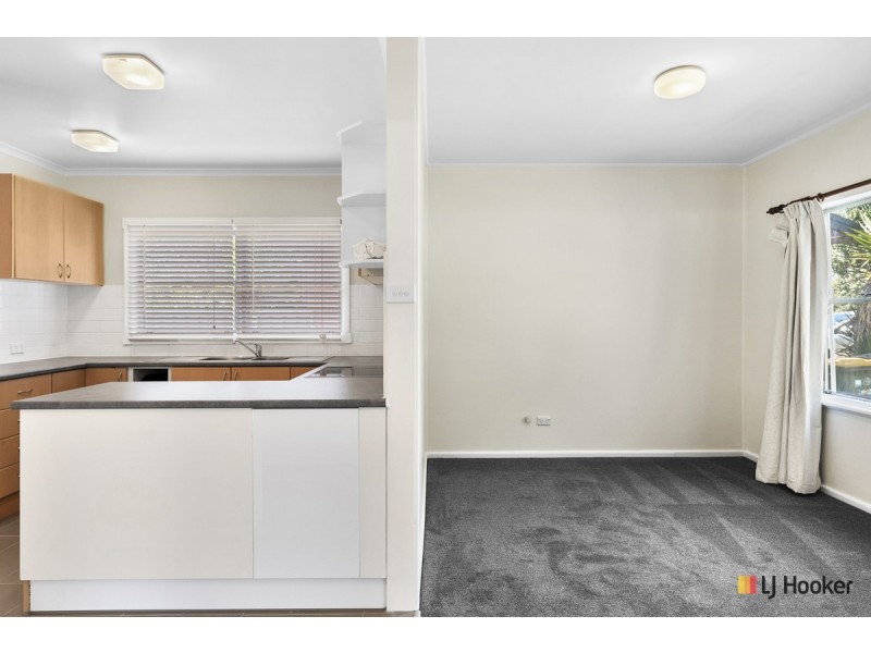 19 Dutton Street, Dickson ACT 2602