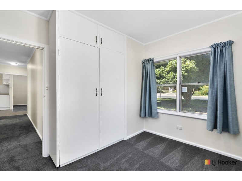 19 Dutton Street, Dickson ACT 2602