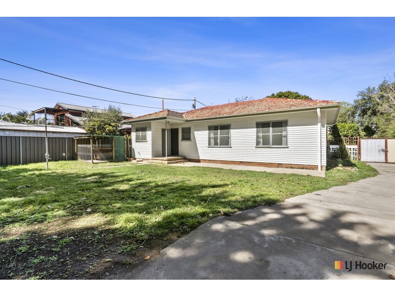 19 Dutton Street, Dickson ACT 2602