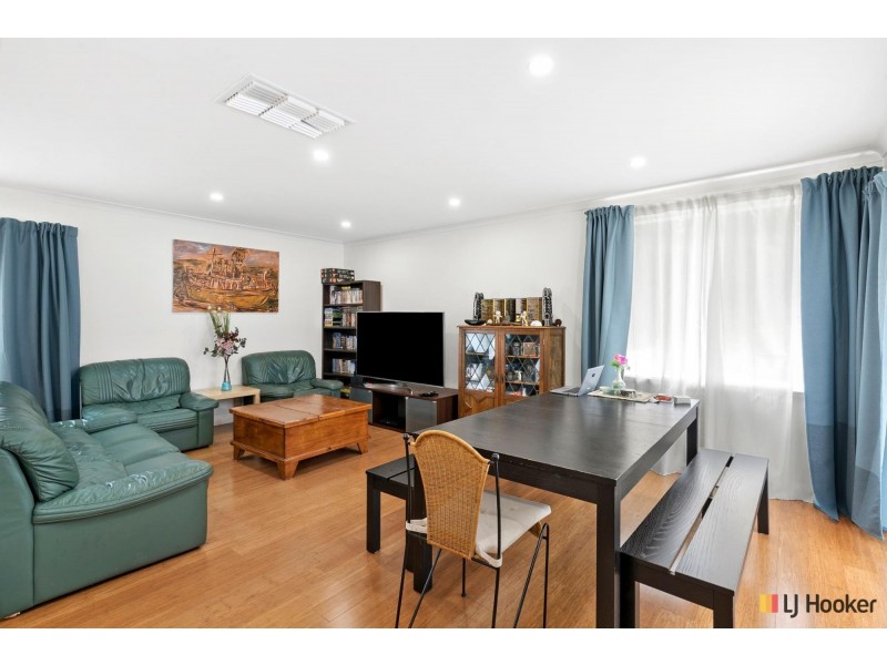 25 Selwyn Street, Hackett ACT 2602