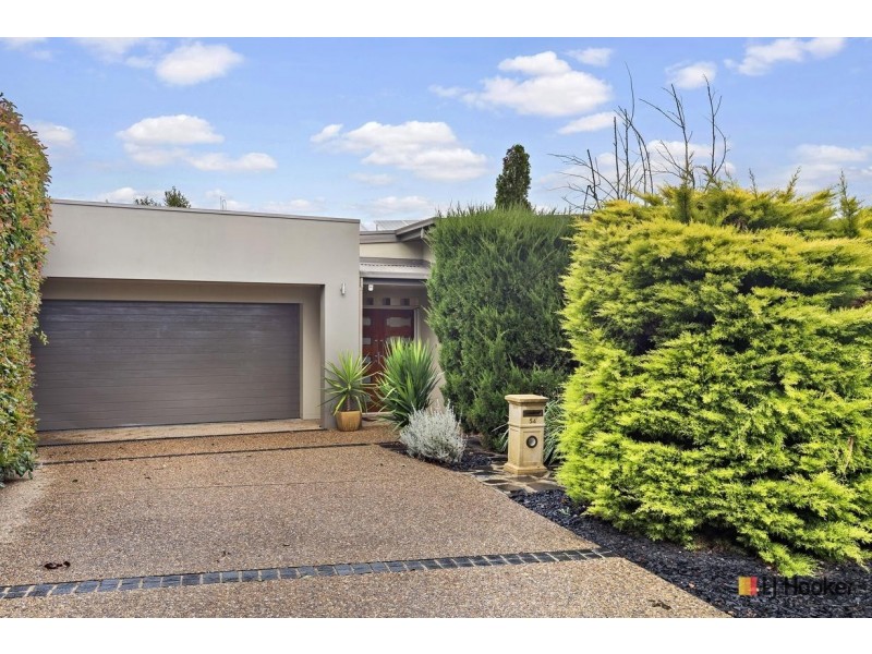 54 Mary Kitson Street, Watson ACT 2602