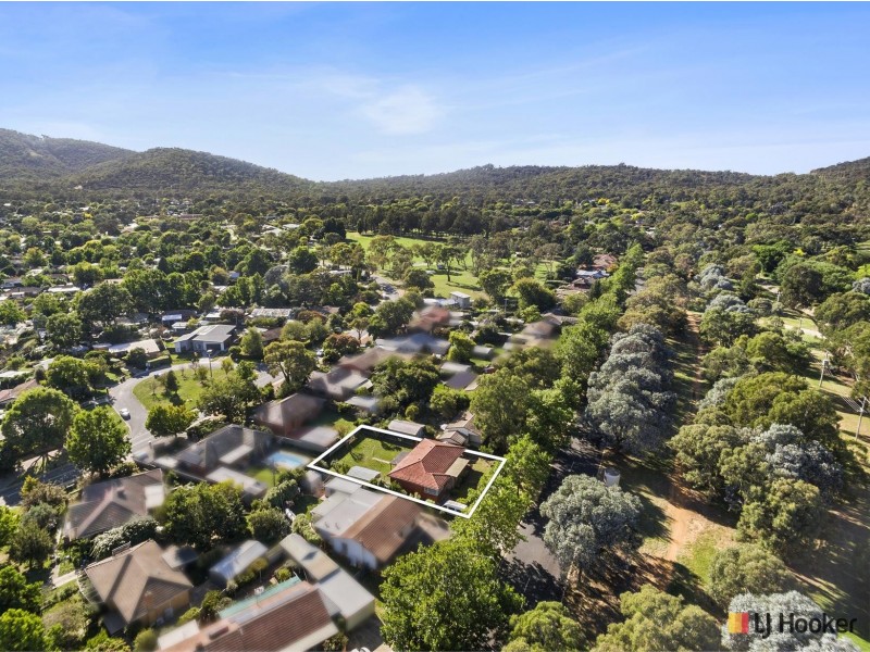 203 Phillip Avenue, Hackett ACT 2602