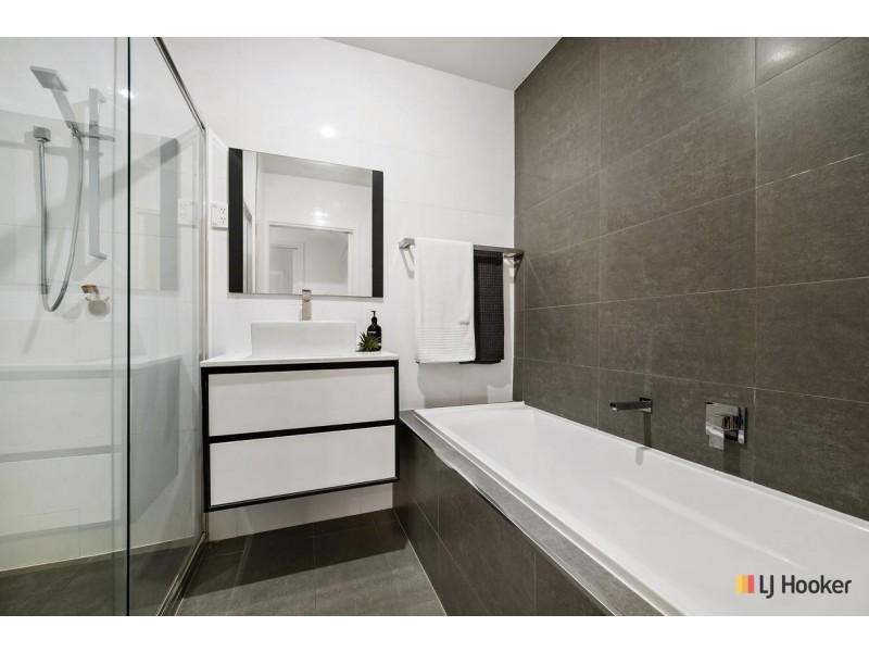 7/98 Aspinall Street, Watson ACT 2602