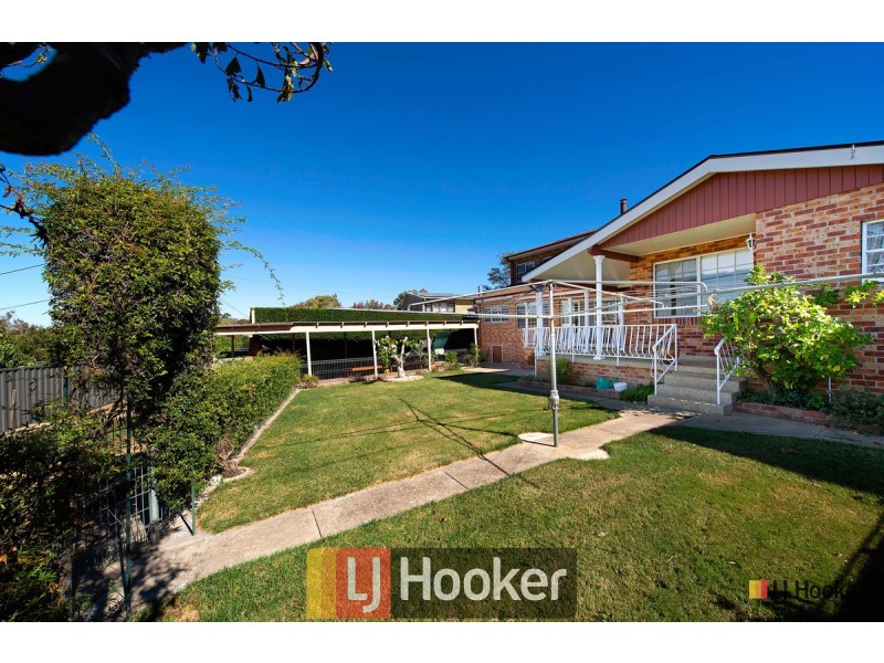 8 McClintock Street, Lyneham ACT 2602