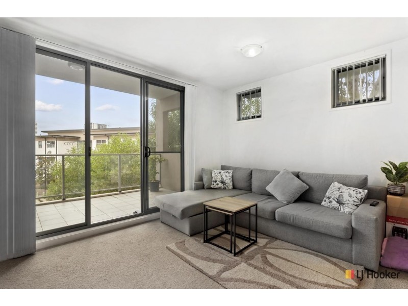 8/15 Mower Place, Phillip ACT 2606
