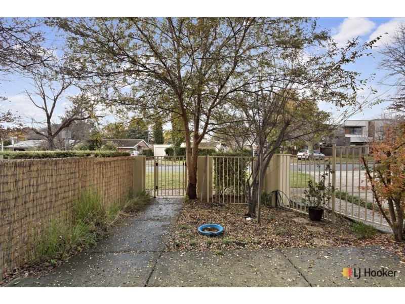 2/13 Burra Place, Braddon ACT 2612