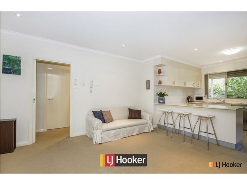 1/10 Coolac Place, Braddon ACT 2612
